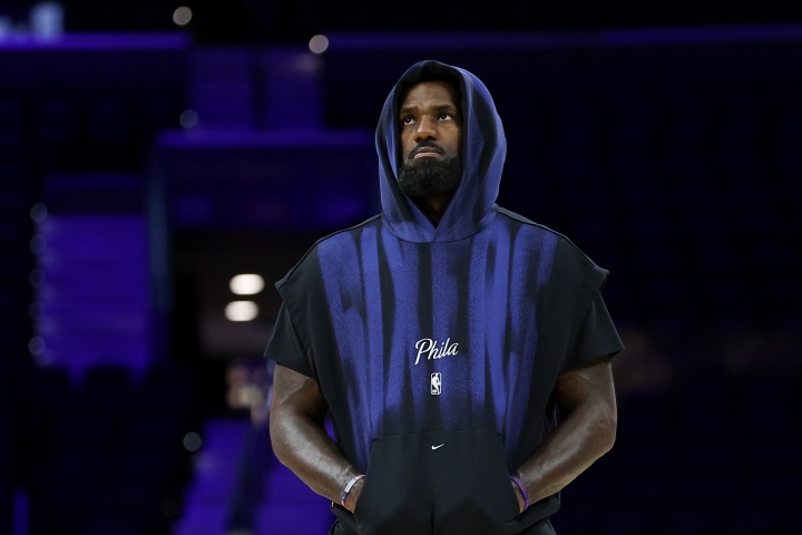 文胖：2003年耐克与詹姆斯约定 若他去尼克斯将增加20-30%的奖金